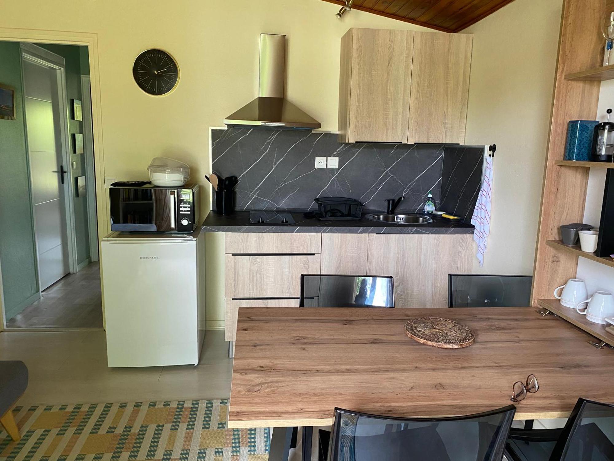 Appartement Avec Jardin Le Porge Exterior foto